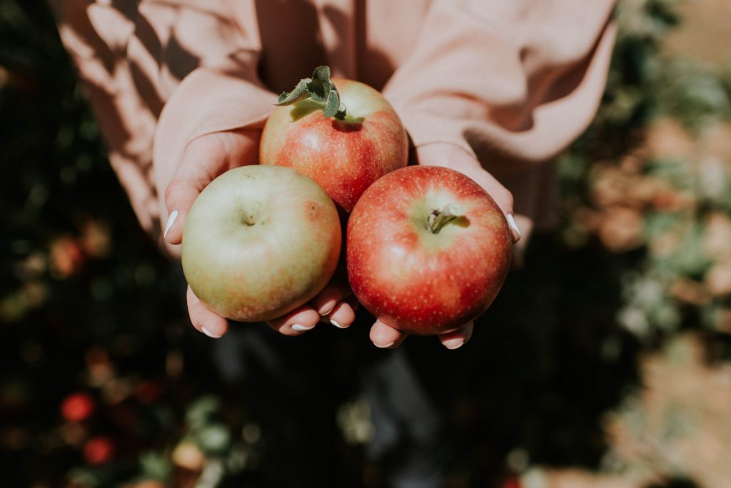  Apple Photo by Natalie Grainger on Unsplash 